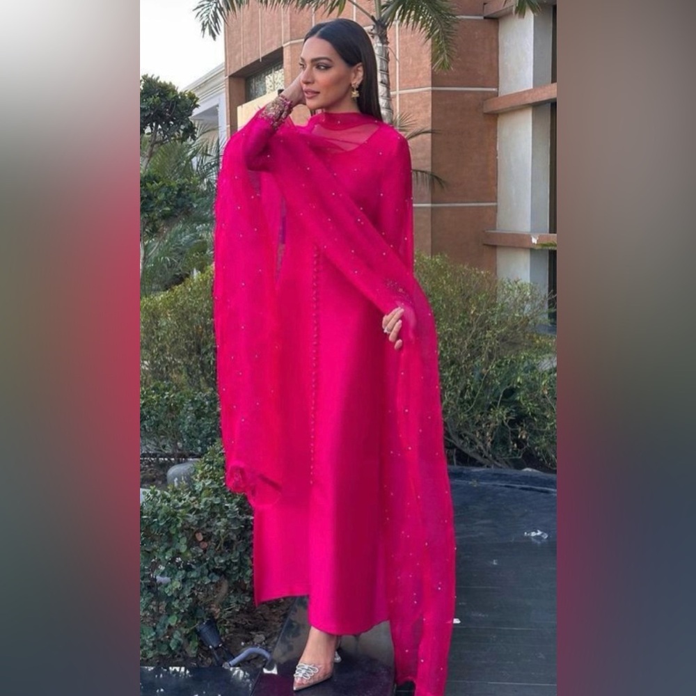Custom Pakistani Silk 3-Piece Maxi Kameez & Dupatta Suit Set. Size S.